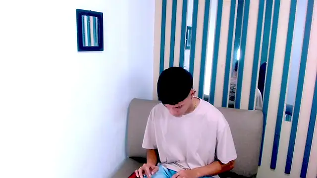 Levis Montes online show from 23, 12, 2024