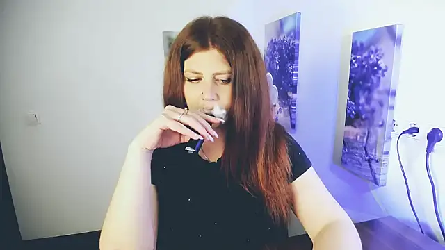 Snapshot of Lizzy_Love chatting on 22, 5, 2026 Lizzy Love online show from 22, 5, 2026