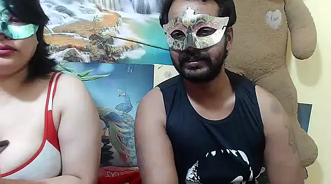 Snapshot of Cutehornycouples chatting on 4, 12, 2024 Cutehornycouples online show from 4, 12, 2024