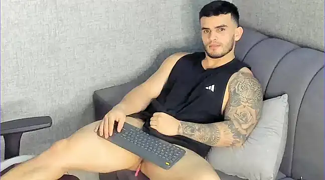 Ricardogo19 online show from 18, 2, 2025