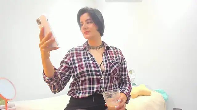 Snapshot of Cristina_Vanegas631 chatting on 26, 1, 2025 Cristina Vanegas631 online show from 26, 1, 2025