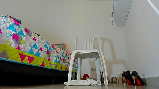 Snapshot of Cristina_Vanegas631 chatting on 1, 2, 2025 Cristina Vanegas631 online show from 1, 2, 2025