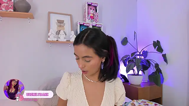 emily bank online show from 29, 9, 2025