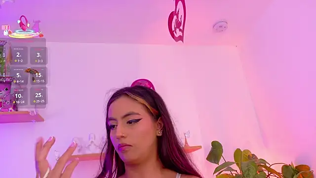 Snapshot of emily_bank chatting on 19, 2, 2026 emily bank online show from 19, 2, 2026