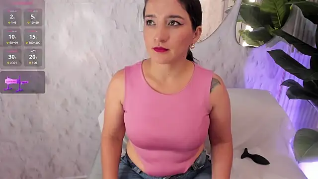 Emelyross  online show from 17, 10, 2025