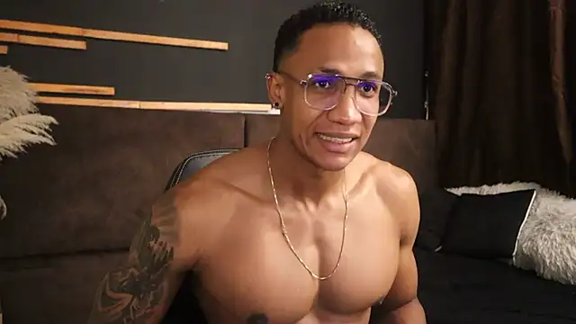 Logan Varela online show from 13, 1, 2025