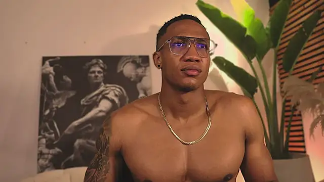 Logan Varela online show from 3, 2, 2025