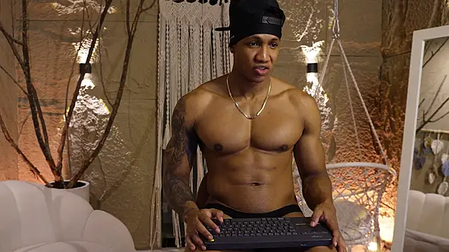 Logan Varela online show from 11, 9, 2025