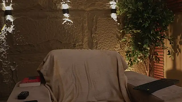 Logan Varela online show from 28, 11, 2025