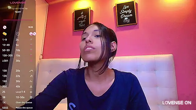 Snapshot of yourcuteneighbourr chatting on 19, 2, 2025 yourcuteneighbourr online show from 19, 2, 2025