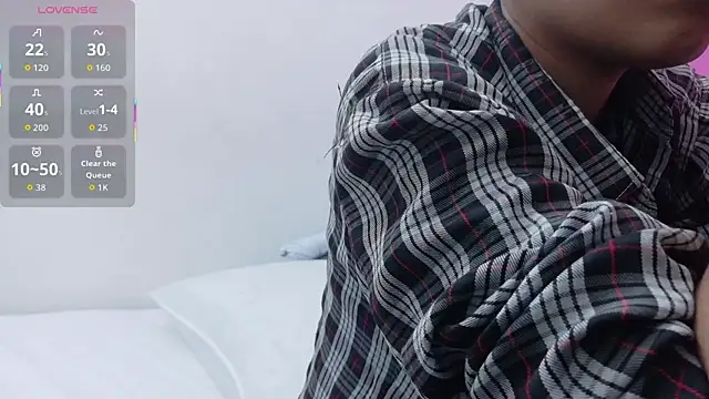 Snapshot of yourcuteneighbourr chatting on 29, 10, 2025 yourcuteneighbourr online show from 29, 10, 2025