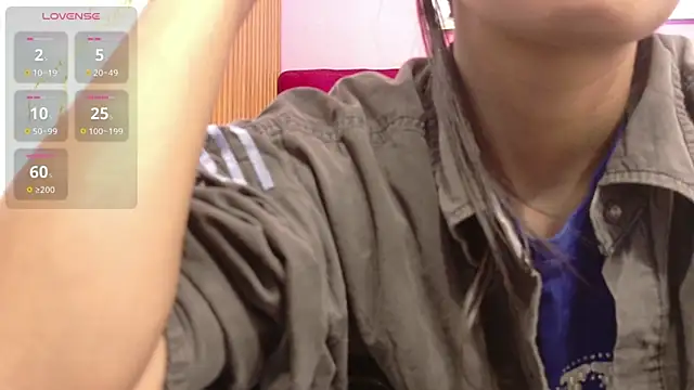Snapshot of yourcuteneighbourr chatting on 24, 4, 2026 yourcuteneighbourr online show from 24, 4, 2026