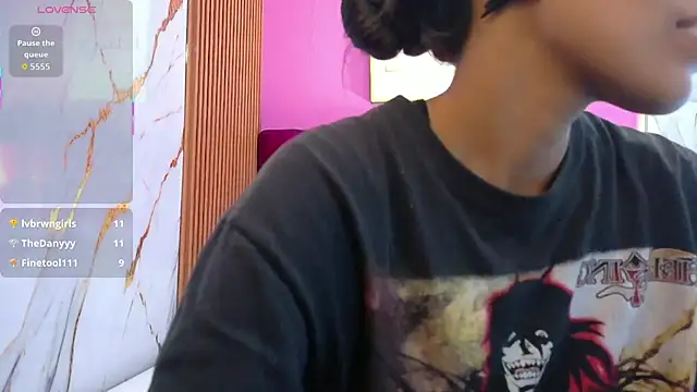 Snapshot of yourcuteneighbourr chatting on 1, 5, 2026 yourcuteneighbourr online show from 1, 5, 2026