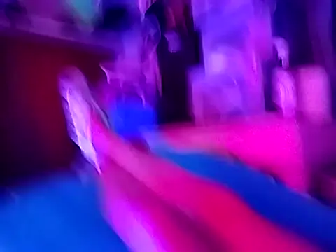 gurlnips online show from 14, 10, 2025