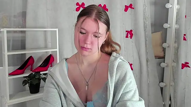 Rebecca Kelly online show from 10, 1, 2025