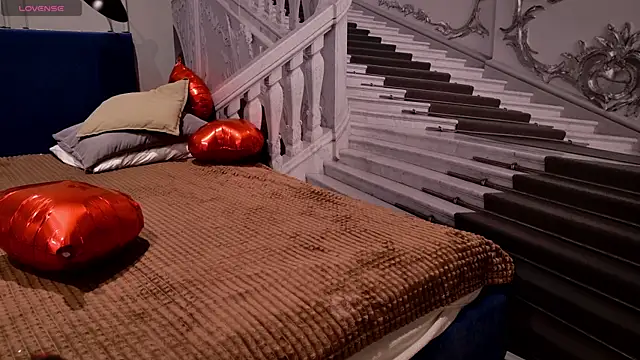 Liv Fay online show from 19, 2, 2025