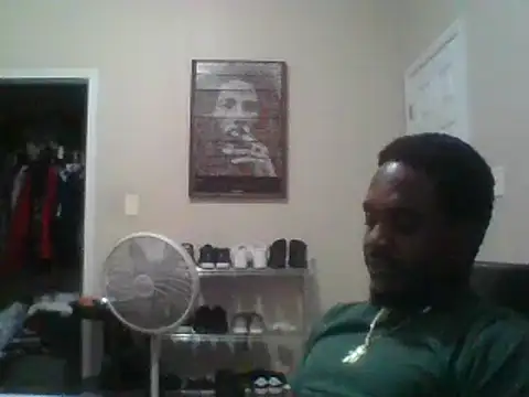 Hugedick0071 online show from 25, 12, 2024