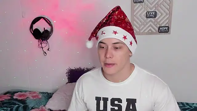 Alan hadid1 online show from 8, 12, 2024