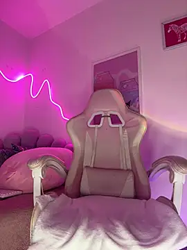 Tsuki-moon online show from 28, 1, 2025