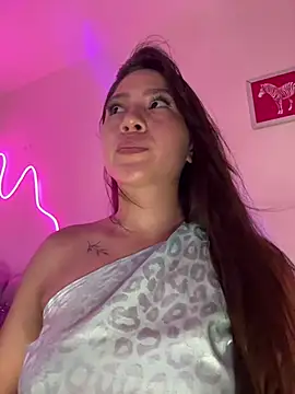 Tsuki-moon online show from 6, 2, 2025