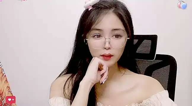 Snapshot of ---MIA--- chatting on 16, 3, 2025 ---MIA--- online show from 16, 3, 2025