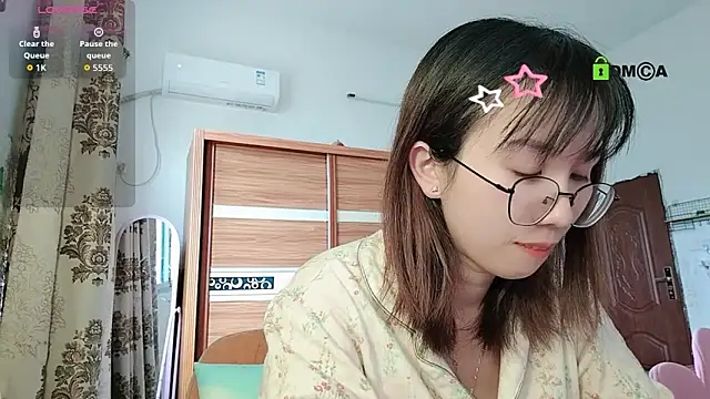 Lili 666 online show from 22, 10, 2025