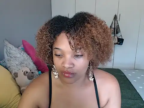 CREAMYCUPCAKExxx online show from 19, 6, 2026