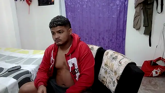 Boycuriousxxx online show from 15, 4, 2026