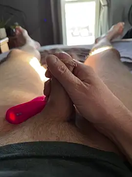 Snapshot of Tyler98425 chatting on 13, 1, 2025 Tyler98425 online show from 13, 1, 2025