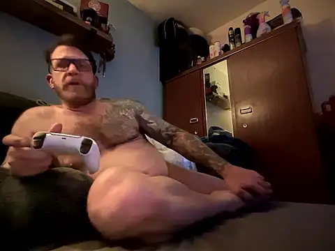 Tattooednakedguy online show from 8, 1, 2026