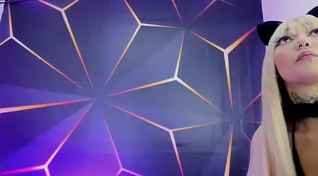 Snapshot of filletatouee chatting on 19, 1, 2025 filletatouee online show from 19, 1, 2025