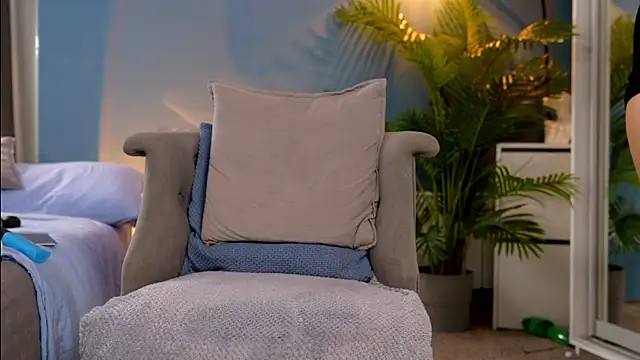 Snapshot of _keeti_ chatting on 8, 3, 2025 keeti online show from 8, 3, 2025