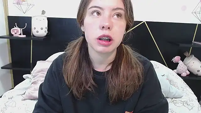 DanniAbbey online show from 18, 2, 2025