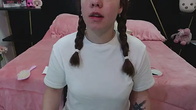 DanniAbbey online show from 10, 3, 2025