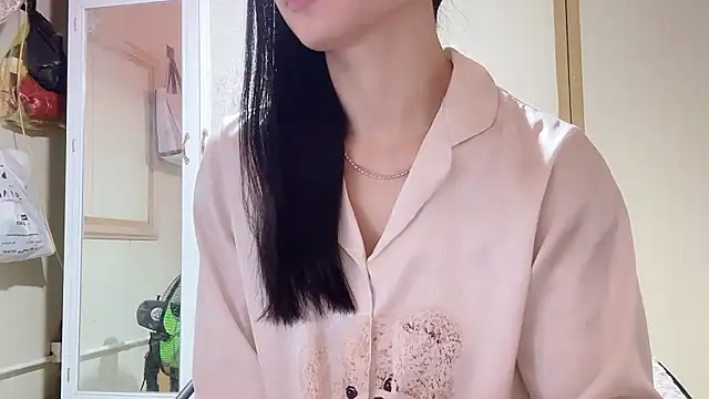 Snapshot of LinhChi_9x chatting on 9, 3, 2026 LinhChi 9x online show from 9, 3, 2026