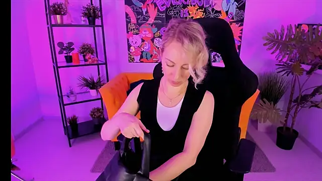Snapshot of LylithSkye chatting on 22, 1, 2025 LylithSkye online show from 22, 1, 2025