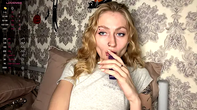 MarthaGees online show from 10, 11, 2025