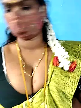 Snapshot of mayaa2u chatting on 8, 7, 2026 mayaa2u online show from 8, 7, 2026