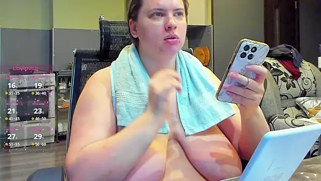 1lindsey1 online show from 13, 10, 2025