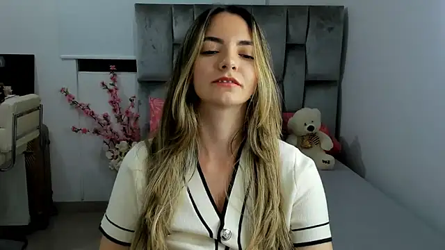 baby-miah online show from 5, 1, 2025