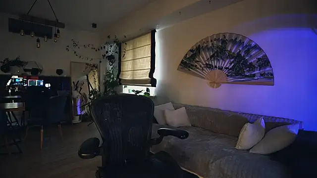 Leona Mell online show from 20, 2, 2026