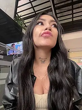 Snapshot of Effy_Bonny chatting on 2, 2, 2025 Effy Bonny online show from 2, 2, 2025