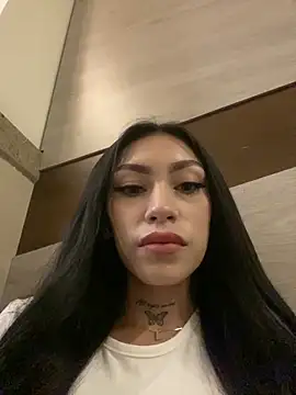 Snapshot of Effy_Bonny chatting on 1, 3, 2025 Effy Bonny online show from 1, 3, 2025