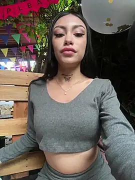 Snapshot of Effy_Bonny chatting on 4, 3, 2025 Effy Bonny online show from 4, 3, 2025