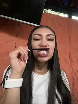 Snapshot of Effy_Bonny chatting on 15, 3, 2025 Effy Bonny online show from 15, 3, 2025