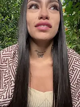 Snapshot of Effy_Bonny chatting on 22, 3, 2025 Effy Bonny online show from 22, 3, 2025