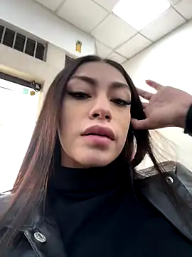 Snapshot of Effy_Bonny chatting on 29, 10, 2025 Effy Bonny online show from 29, 10, 2025