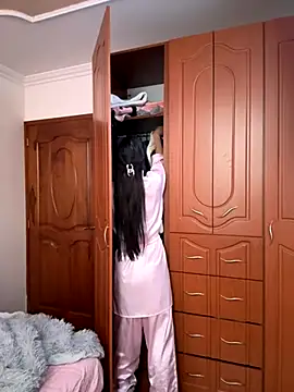 Snapshot of Effy_Bonny chatting on 11, 11, 2025 Effy Bonny online show from 11, 11, 2025