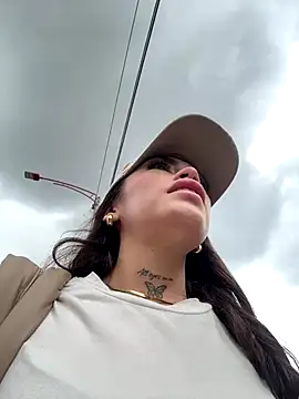 Snapshot of Effy_Bonny chatting on 15, 11, 2025 Effy Bonny online show from 15, 11, 2025