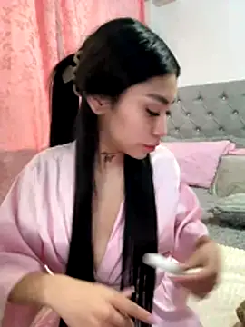 Snapshot of Effy_Bonny chatting on 28, 11, 2025 Effy Bonny online show from 28, 11, 2025